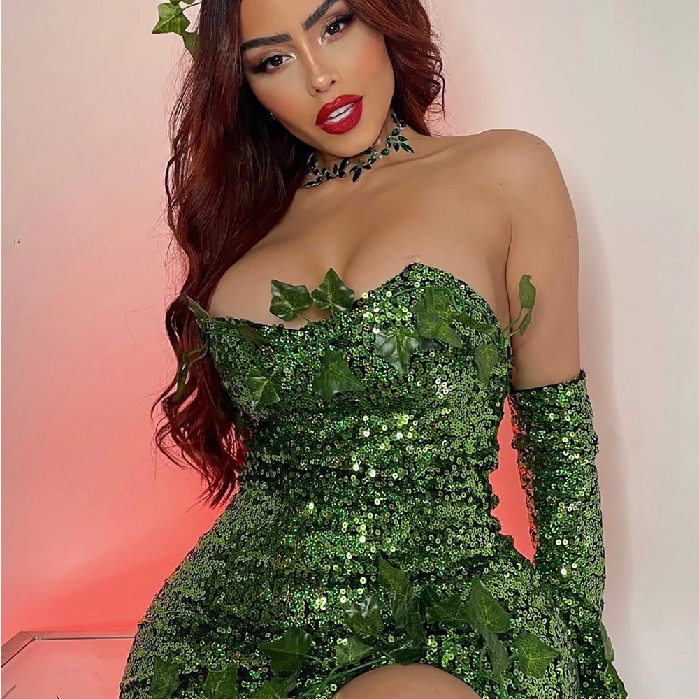 Halloween Costume: Poison Ivy(Green Sequin Dress with Leaf Details)